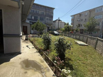 Casa cu teren langa primărie