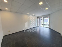Spatiu comercial 43 mp + loc parcare, in zona Balcescu