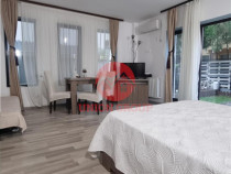 Studio Spatios cu Curte Proprie la Cativa Pasi de Mare, Mama