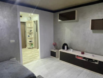 Apartament 3 camere de vanzare - zona Far Constanta