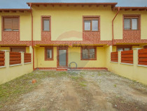 Comision 0 | Casă înșiruită de vânzare în Sânpetru