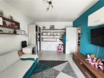 Apartament 3 Camere , Decomandat , 70mp , Zona Resita