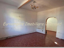 Apartament 4 camere Piata Ovidiu