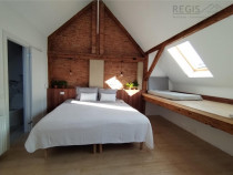 Apartament modern la curte