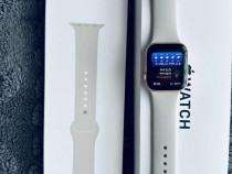 SmartWatch Apple SE Gold in Cutie