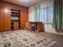 Apartament spatios, cu 2 camere decomandat
