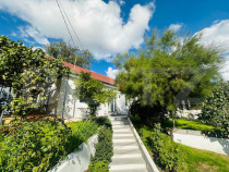 Casǎ finisata modern, la cheie, vis-a-vis de Spitalul Jude