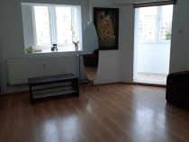 Garsonieră spațioasă în bloc mixt reabilitat termic, parc Sebastian