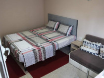 Garsoniera de inchiriat zona Titan