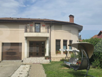 Casa de vanzare, 350 mp, zona Bercu Rosu