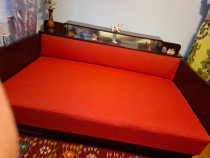 Pat dormitor din lemn masiv, cu tablii lacuite