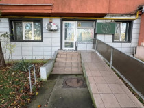 Spațiu comercial, zona Podu Roș, la bulevard