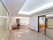 Apartament 4 camere de vanzare- zona Eminescu, bloc nou, foa