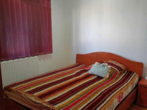 Apartament 2 camera / 60 mp / zona Poarta 6 / centrală pe