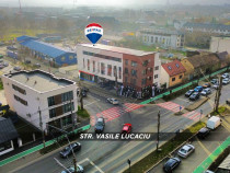 DE INCHIRIAT: Spatiu comercial modern cu parcare