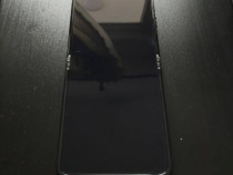 MOTOROLA RAZR 40 ULTRA, 256GB memorie și 8 GB RAM