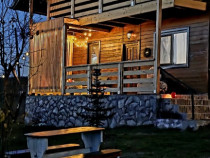 Casa in Moacșa cu vedere la Lacul Padureni