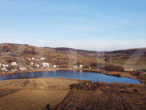 De vanzare teren Chinteni cu panorama spre lac