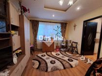 MIRCEA CEL BATRAN, Apartament 2 camere, nedecomandat, 82.900