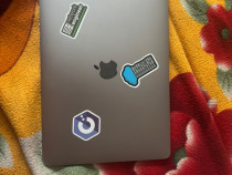 Macbook Air 2020 M1 256 GB stocare 8GB RAM