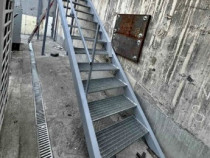 Scări metalice galvanizate la dimensiunea dorita de client