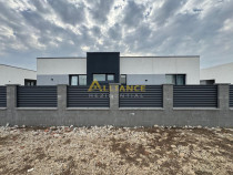 4 camere 2 bai teren 407 mp