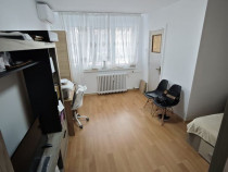 Garsonieră decomandată Complet renovată Titan &ndash; Sect...