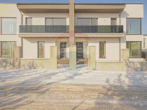 Duplex modern, cu panoramă fantastică asupra munților,...