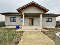 Casă Campineanca toate utilitatile