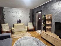 Apartament 2 camere renovat, mobilat, zona Cosbuc &ndash; Tri...