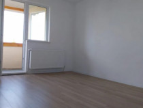Apartament 2 camere, decomandat - zona Florilor