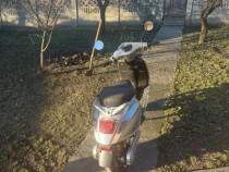 Scuter electric Vespa