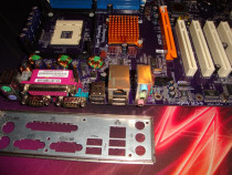 Placa de baza ECS PT600CE-A socket 478 DDR1 AGP 8x colectie