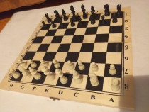 Joc de șah nou ,tabla din lemn