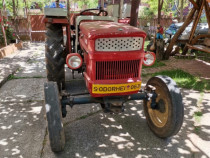 Utilaje agricole tractor 445 cu plug, coasa, grapa etc