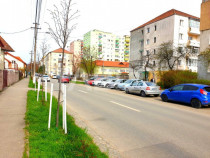 Apartament decomandat 3 camere parter pivnita 60 mpu in Vasi