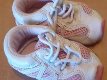 Pantofi sport nou nascuti noi nepurtati, cu sireturi, talpa moale
