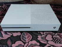 Xbox One S ,1 Tb, an 2021; Stare impecabila + 3 jocuri