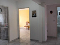 Apartament de vanzare in Constanta, Inel II - 4 camere decomandat