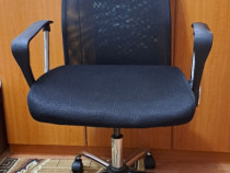Scaun de birou cu reglare pe înălțime