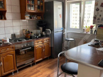 Apartament de 3 camere cu 2 locuri de parcare în Răcădău