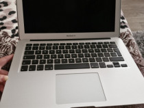 Apple laptop macbook air