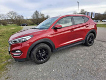 Hyundai Tucson rosu ca focul 2017 cu 7 locuri, unic proprietar