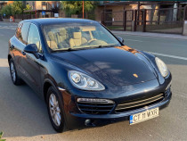 Porsche Cayenne Mașină