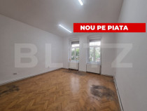 Spațiu de birou de 3 camere la casă, zonă central