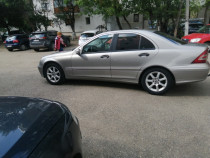 Mercedes Benz 220 functioneaza perfect, model face-lift, 2005