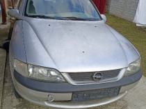 Dezmembrez Opel Vectra 1.8 benzina