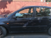 FORD Fiesta 2004