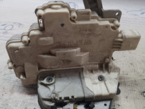 Broasca dreapta spate audi A3 2007, 4F0839016