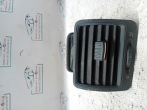 Grila ventilatie stanga Volkswagen Golf 5 2004